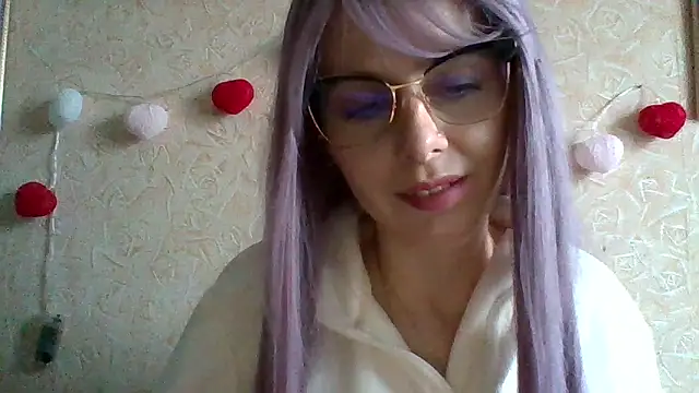 LuminousLady online show from February 2025 07:28:01 AM