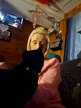 Snapshot of beautifulme23 chatting on February 2025 08:08:02 PM beautifulme23 online show from February 2025 08:08:02 PM