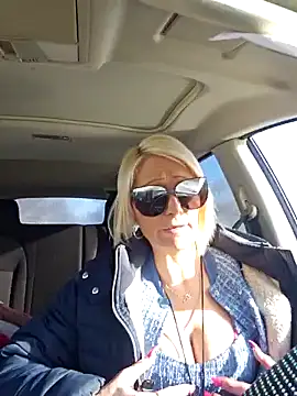 Snapshot of beautifulme23 chatting on February 2025 03:06:01 PM beautifulme23 online show from February 2025 03:06:01 PM