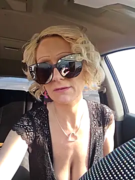 Snapshot of beautifulme23 chatting on February 2025 06:19:02 PM beautifulme23 online show from February 2025 06:19:02 PM