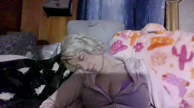 Snapshot of beautifulme23 chatting on February 2025 02:47:02 AM beautifulme23 online show from February 2025 02:47:02 AM