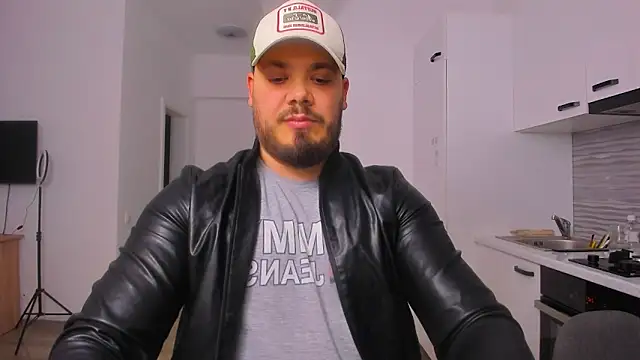 ZackMasterss online show from December 2025 07:11:01 PM