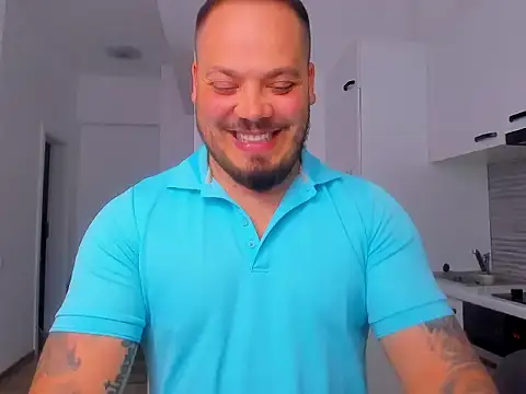 ZackMasterss online show from April 2026 05:41:02 PM