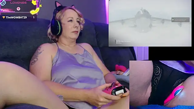 Trixiekittycutie online show from October 2025 12:52:02 AM