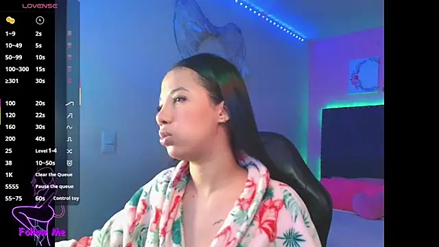 SallyWhitee online show from November 2025 04:48:02 AM