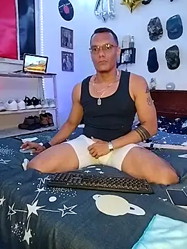 XhaseFoX online show from February 2025 03:04:02 AM