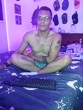 XhaseFoX online show from March 2025 05:42:02 AM