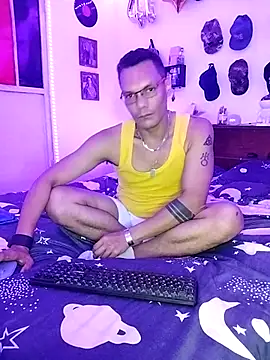 XhaseFoX online show from March 2025 02:25:01 AM