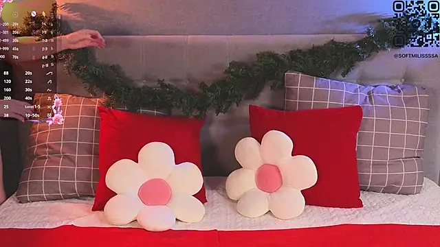 soft babe online show from December 2025 09:33:01 PM