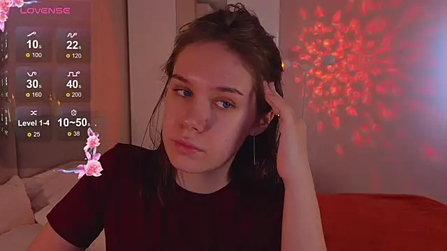 Mia Luw online show from November 2025 04:55:01 AM