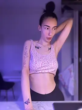 Celine Roxelle online show from April 2026 08:09:01 PM