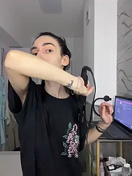 Celine Roxelle online show from April 2026 05:47:01 PM