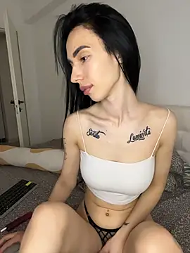 Snapshot of Celine_Roxelle chatting on May 2026 04:04:02 PM Celine Roxelle online show from May 2026 04:04:02 PM