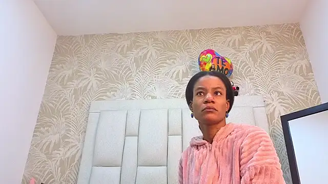 Snapshot of dafnnelewis chatting on February 2026 11:15:02 AM dafnnelewis online show from February 2026 11:15:02 AM