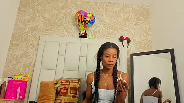 Snapshot of dafnnelewis chatting on April 2026 11:56:01 AM dafnnelewis online show from April 2026 11:56:01 AM