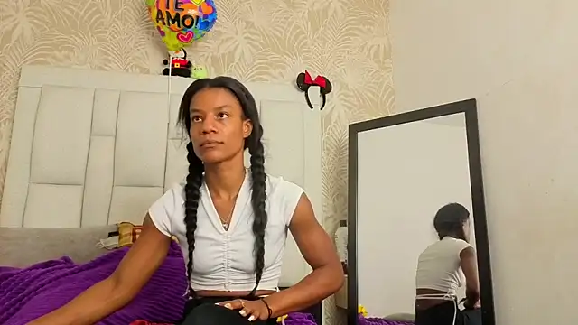 Snapshot of dafnnelewis chatting on April 2026 11:13:02 AM dafnnelewis online show from April 2026 11:13:02 AM