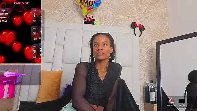 Snapshot of dafnnelewis chatting on May 2026 11:18:01 AM dafnnelewis online show from May 2026 11:18:01 AM