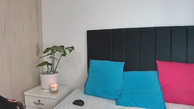 MarianaGiiiL online show from February 2025 11:28:01 AM