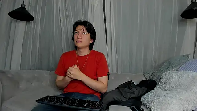 Golden-Boyy online show from March 2025 03:28:01 PM