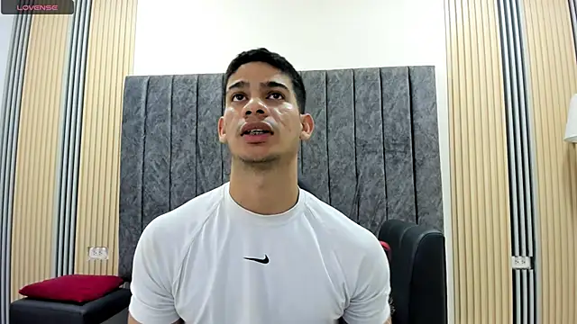 ANDRES STUD online show from February 2026 03:23:02 AM