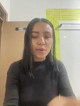 Snapshot of julieta_fn chatting on April 2026 01:26:01 PM julieta fn online show from April 2026 01:26:01 PM