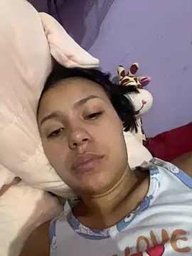 Snapshot of julieta_fn chatting on June 2026 12:07:02 PM julieta fn online show from June 2026 12:07:02 PM