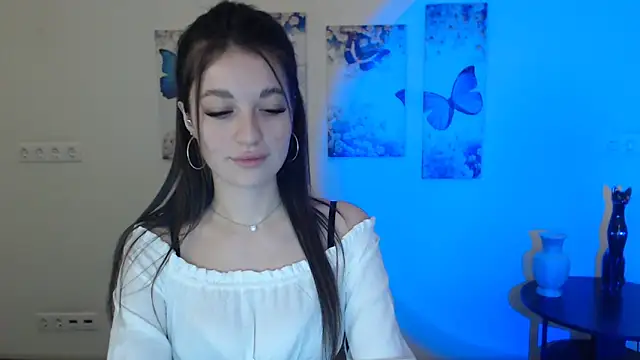 Eva Eldis online show from February 2025 04:12:02 PM