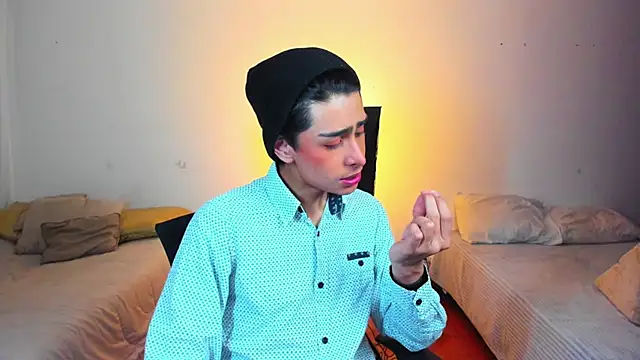 Snapshot of steve__gray chatting on February 2025 06:53:01 PM steve gray online show from February 2025 06:53:01 PM