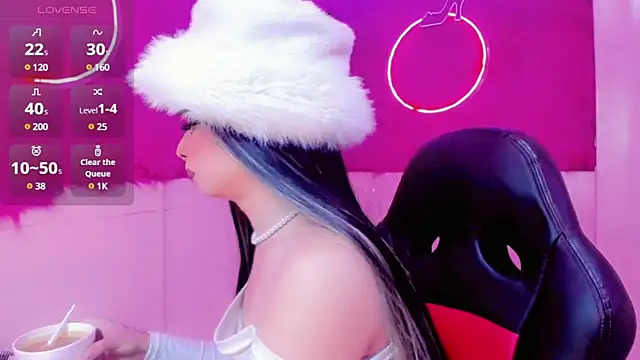 Irina milkmaid online show from March 2025 07:38:01 PM