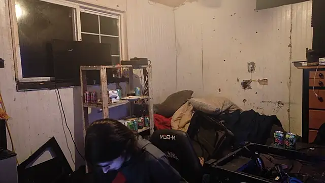 Snapshot of nuttyking2022 chatting on November 2025 01:37:01 AM nuttyking2022 online show from November 2025 01:37:01 AM