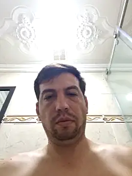 Snapshot of reyarturs13 chatting on March 2025 04:43:02 AM reyarturs13 online show from March 2025 04:43:02 AM