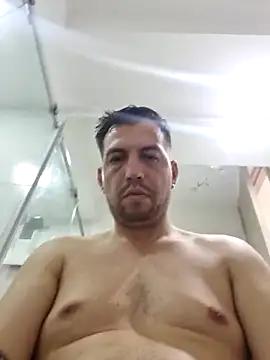 Snapshot of reyarturs13 chatting on March 2025 05:28:01 PM reyarturs13 online show from March 2025 05:28:01 PM