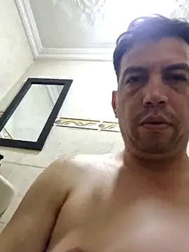 Snapshot of reyarturs13 chatting on March 2025 06:09:01 AM reyarturs13 online show from March 2025 06:09:01 AM