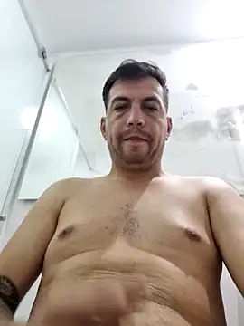 Snapshot of reyarturs13 chatting on March 2025 12:58:01 PM reyarturs13 online show from March 2025 12:58:01 PM