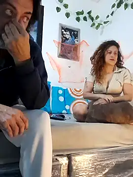 jeans and emma online show from October 2025 01:02:02 AM