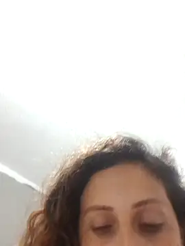 jeans and emma online show from November 2025 03:18:02 AM