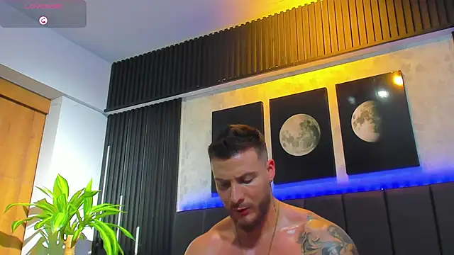 Snapshot of David_blake_ chatting on February 2025 06:40:01 AM David blake online show from February 2025 06:40:01 AM