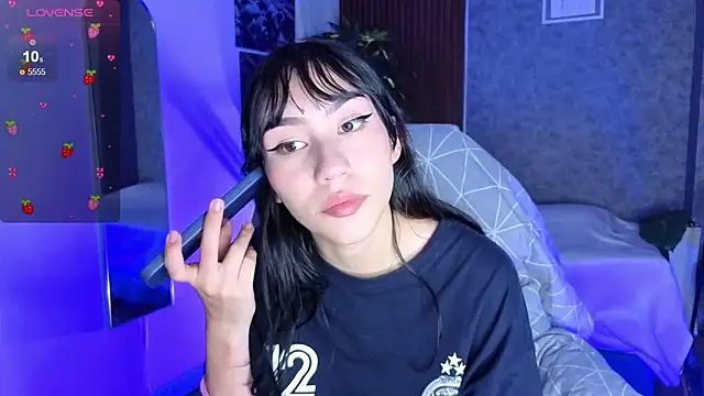 Miaa Lee7 online show from April 2026 08:42:02 PM