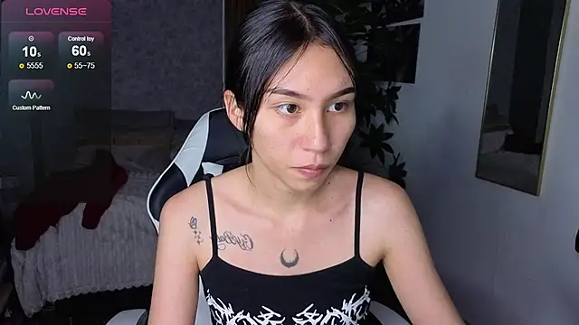 Snapshot of Miaa_Lee7 chatting on July 2026 09:28:02 PM Miaa Lee7 online show from July 2026 09:28:02 PM