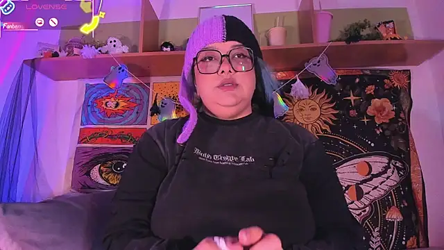 Banana squirt online show from October 2025 10:10:02 PM