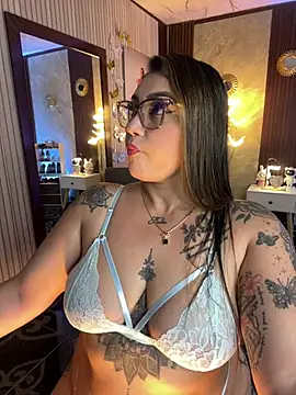 Snapshot of Madissonlove_1 chatting on July 2026 10:12:02 PM Madissonlove 1 online show from July 2026 10:12:02 PM