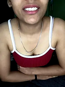 Snapshot of sufiya-ji chatting on February 2025 03:28:02 PM sufiya-ji online show from February 2025 03:28:02 PM