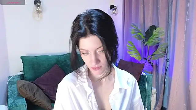 roxy riot  online show from February 2025 01:23:02 AM