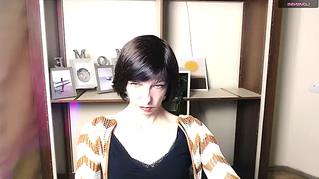  AngeliaFlow  online show from October 2025 07:31:01 AM