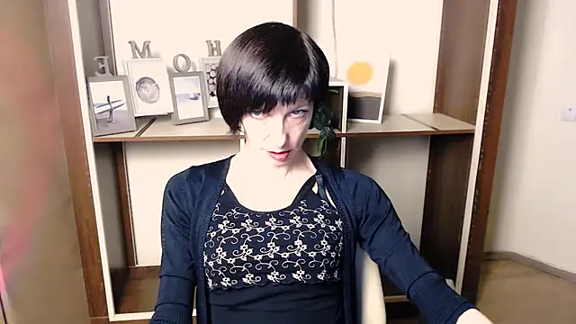  AngeliaFlow  online show from December 2025 07:47:01 AM