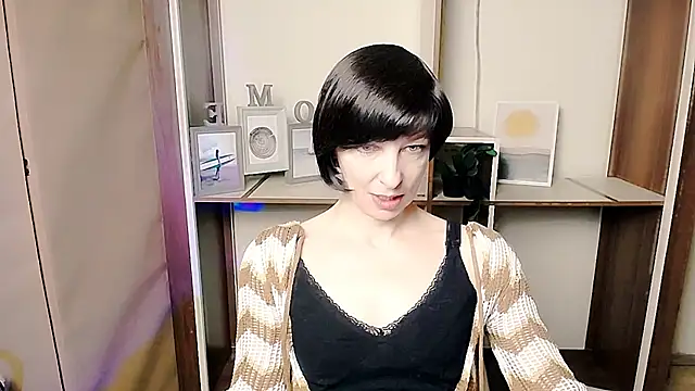  AngeliaFlow  online show from February 2026 09:14:02 AM