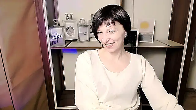  AngeliaFlow  online show from February 2026 07:59:02 AM