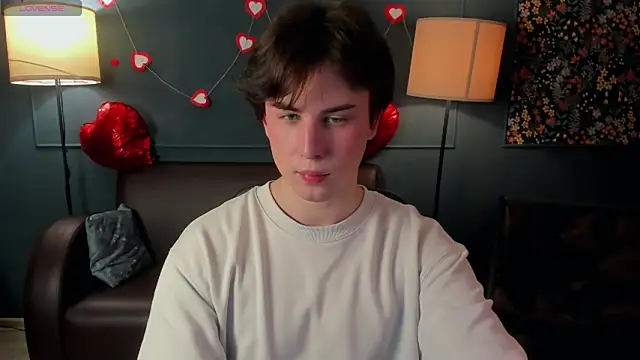 Snapshot of AdrianoAubert chatting on February 2026 05:04:01 AM AdrianoAubert online show from February 2026 05:04:01 AM