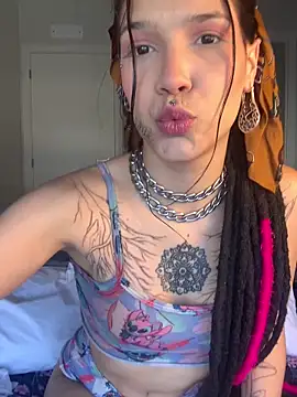 Snapshot of nickelfie chatting on November 2025 12:04:02 PM nickelfie online show from November 2025 12:04:02 PM