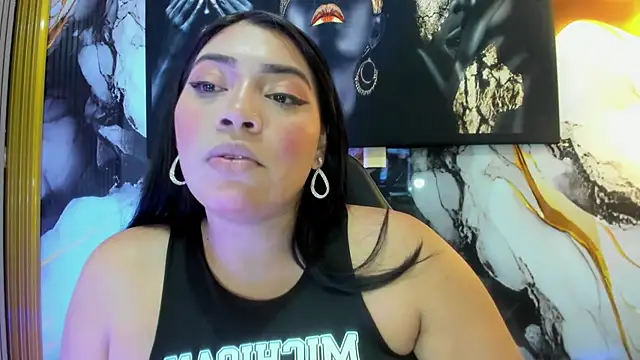 Snapshot of Sophia_Brunett chatting on November 2025 03:50:02 AM Sophia Brunett online show from November 2025 03:50:02 AM